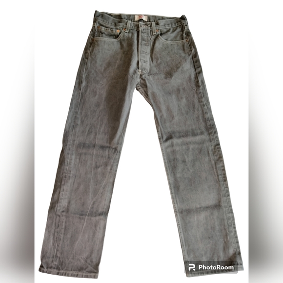 Levi Strauss 501 Straight Leg Button-Fly Denim Jeans. Size: W32xL32 - Picture 1 of 4